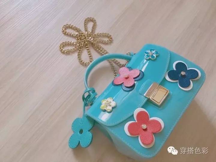 果冻包还你一个清凉又时尚的夏天