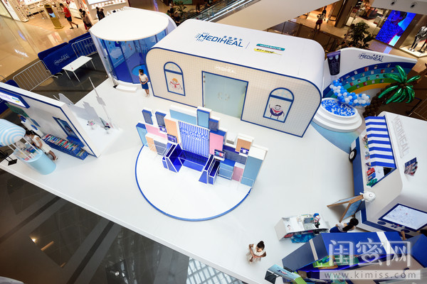 金智媛空降美迪惠尔”膜力100惠新肌”快闪店现场粉丝惊叫连连