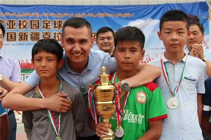 也许将来你能在“欧洲杯”上看到这群克拉玛依孩子！