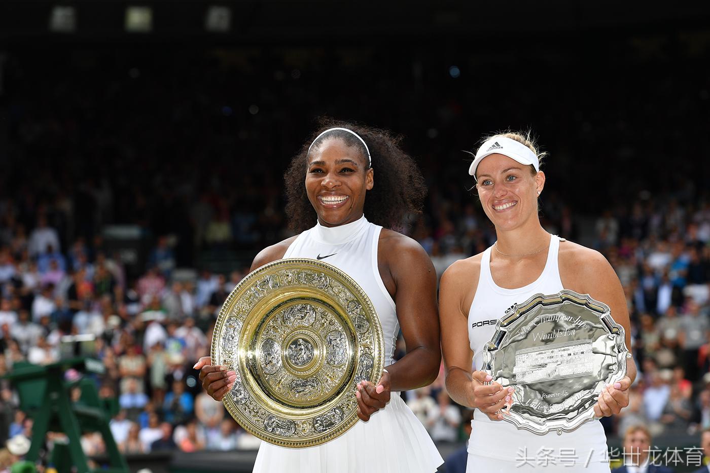 欧洲杯决赛c罗受伤飞蛾扑火,2016欧洲杯决赛c罗伤退观众