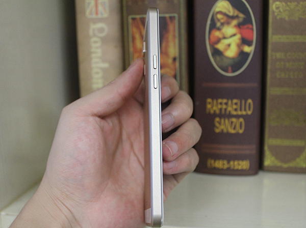 蓝魔r10评测,蓝魔r10图片