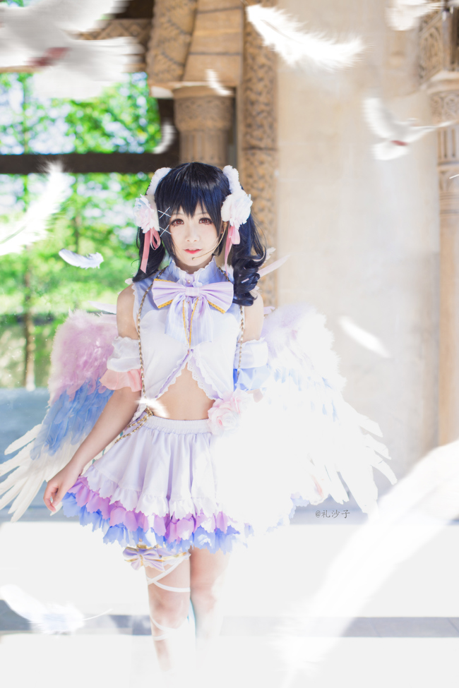 鍏湀cos濡彲 (濡彲鐧借壊鎯呬汉鑺俵ovelivecos)