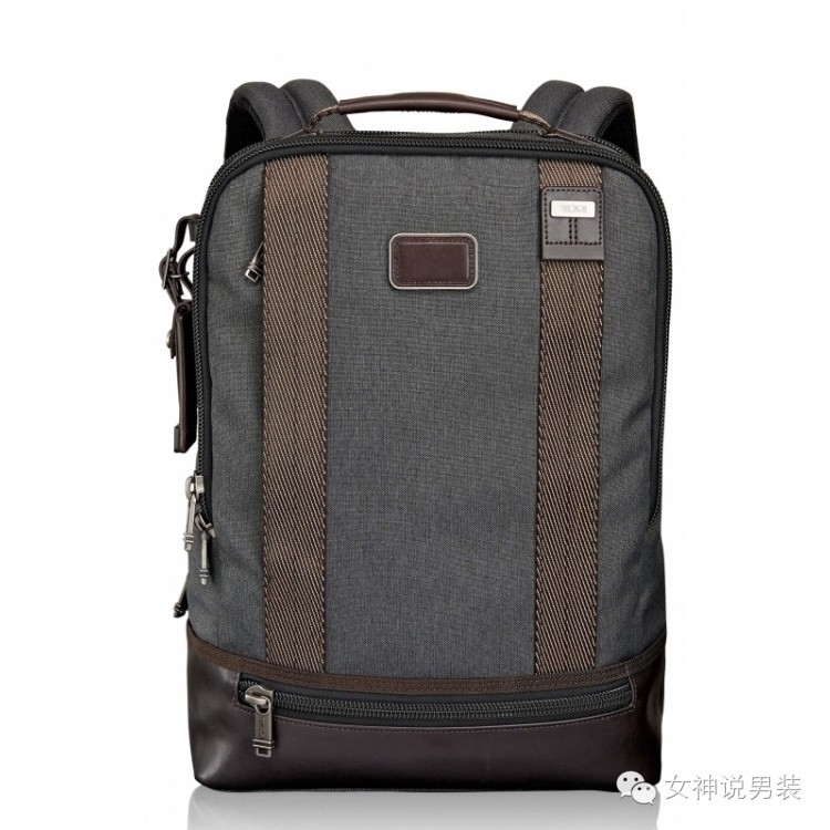 男士夏天如何背包,男士背包正确方法图解