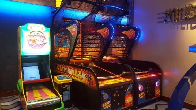 迪士尼好莱坞酒店门口有海边么,迪士尼好莱坞酒店要门票吗