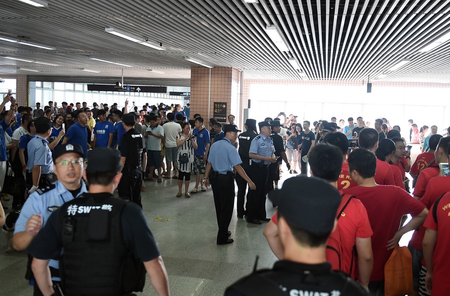 专家解读登巴巴重伤原因，他想回法国治疗