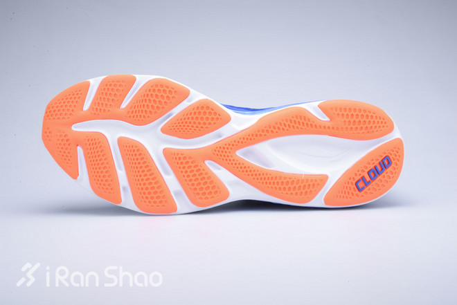 李宁云三代科技减震跑鞋,李宁云3代跑鞋