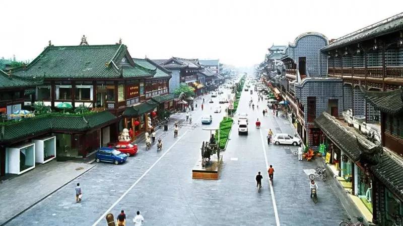 成都雨天约会适合去哪玩,成都下雨和朋友去哪玩