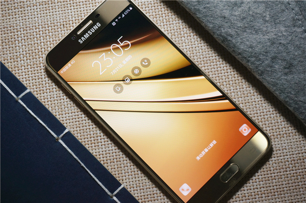 三星galaxy2000,三星c7新款手机