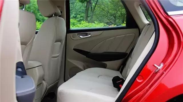 二手艾瑞泽7买1.6l好还是1.5t好,艾瑞泽7e混动二手车缺点