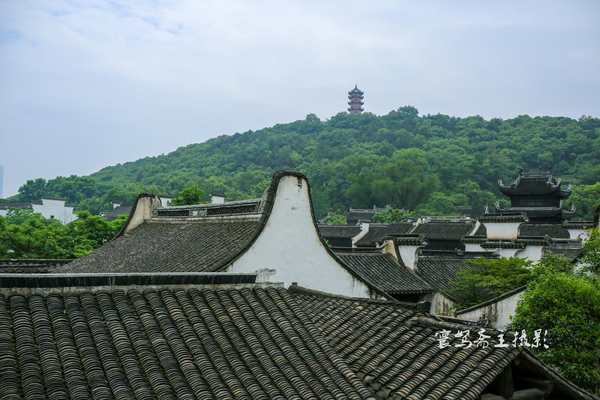 惠山古镇江南第一山介绍,江南第一古镇梅里古镇夜景