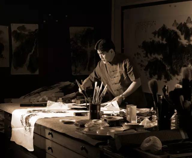 郑浩千：画笔留真万里行