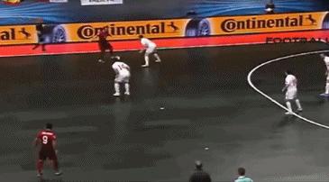 卡卡小罗c罗梅西巅峰谁更强,c罗耍小聪明