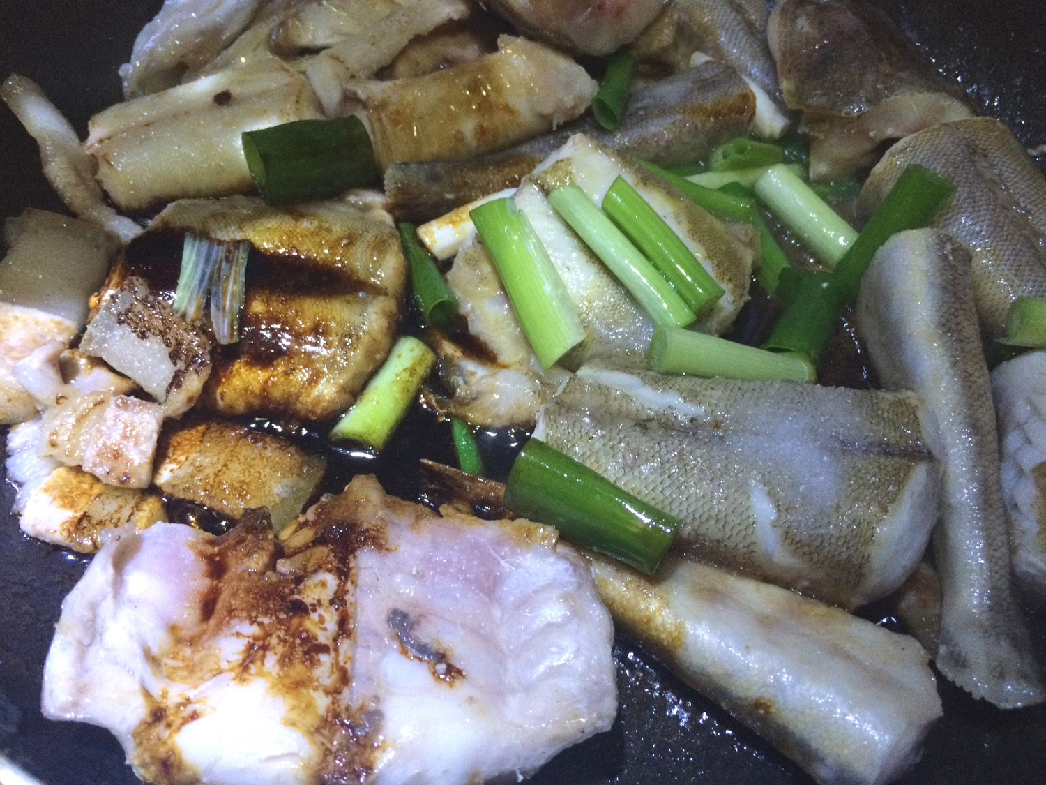 清炖深海小鱼的家常做法,清炖小鱼的家常做法简单好吃