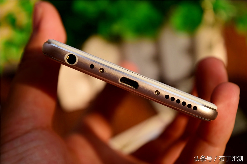 vivox71600万柔光双摄,vivox7拍照效果