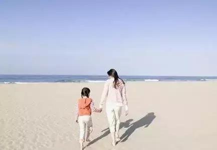 “爱心绑架”让孩子内心变得如此灰暗,请放过孩子