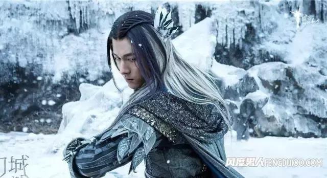 猜《余罪》傅老大是谁的男人?反正解冰是王凯背后的男人