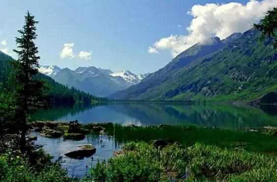 比东南亚划算还免签,只要1W,就能到俄国最美的贝加尔湖!