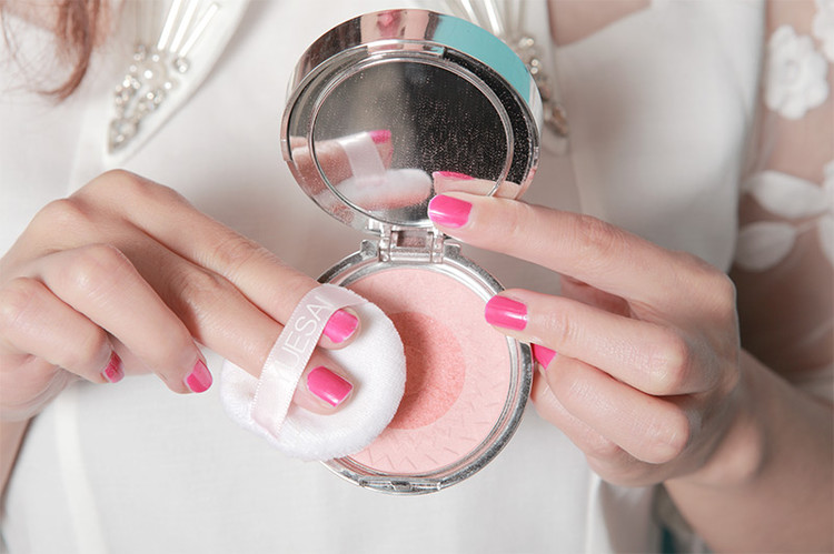 适合夏天的清爽的妆容无美瞳,夏季妆容教程迪奥