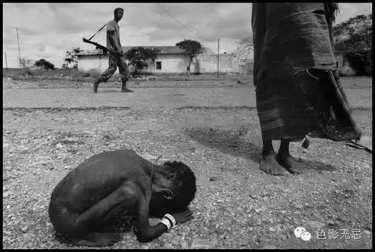 经历了枪林弹雨的岁月,经历了战场的腥风血雨