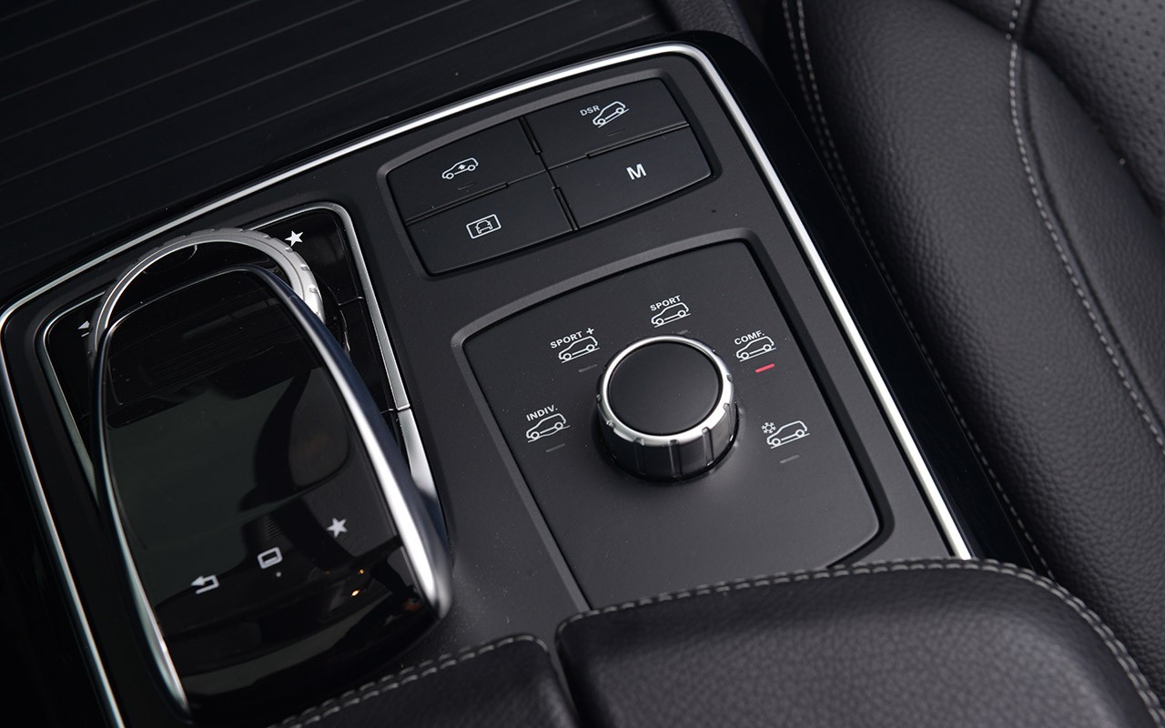 2022款奔驰gle450试驾视频,2024款奔驰gle400试驾测评