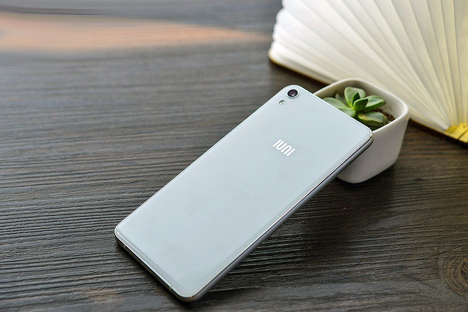 iuni怎么样,谁说简单就是平凡