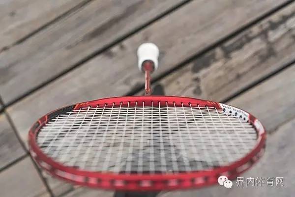 弓剑之后,谁将坐上平衡拍的铁王座?——YONEXDUORA7双刃战拍评测