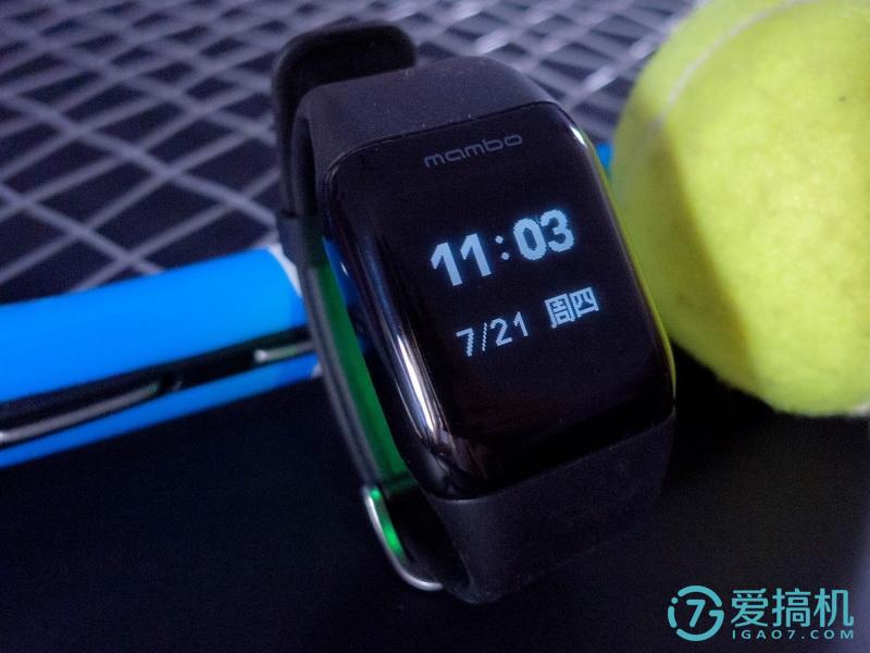 乐心运动手表充电,乐心运动手表显示实时数据