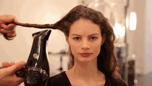 惊！原来这样洗头会令头发越来越少！附：老中医生发秘方！