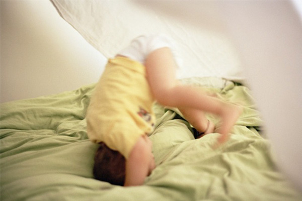 家有萌娃注意哪些安全隐患,家有萌娃危险区