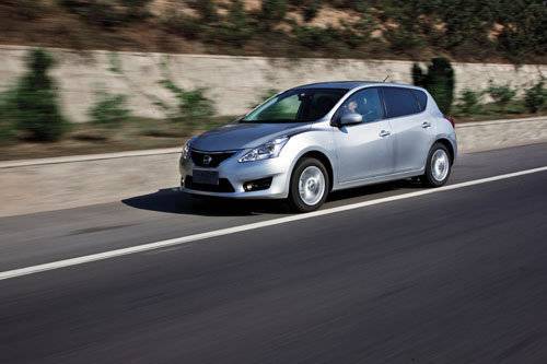 年收入10万买什么车,10万预算老司机买车首选这两款