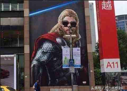 坐地铁和坐公交车一个感觉么,坐地铁挤公交成了年轻人的标志