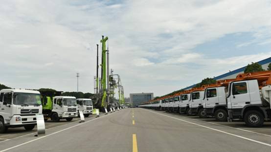 超多美图慎入！开神车，走丝路，这些不可思议的美景就在中国！