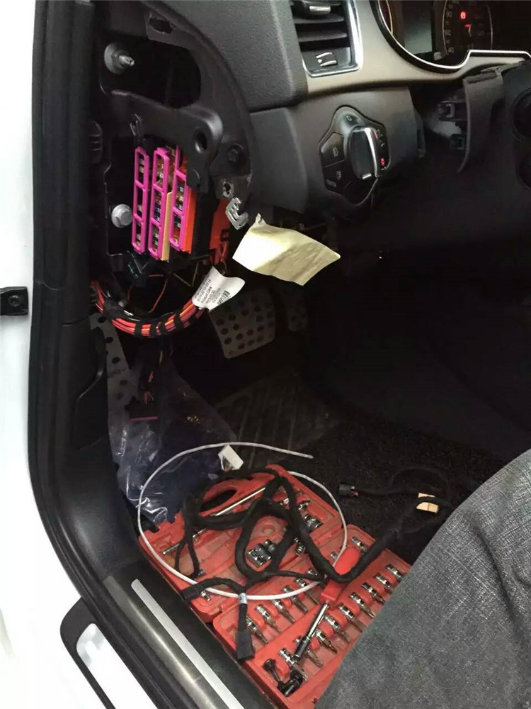 奥迪a6l楼兰宝盒安装教程,楼兰宝盒a6