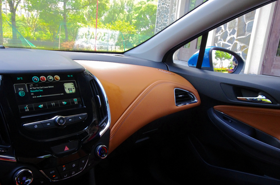 新科鲁兹评测,新科鲁兹好开吗