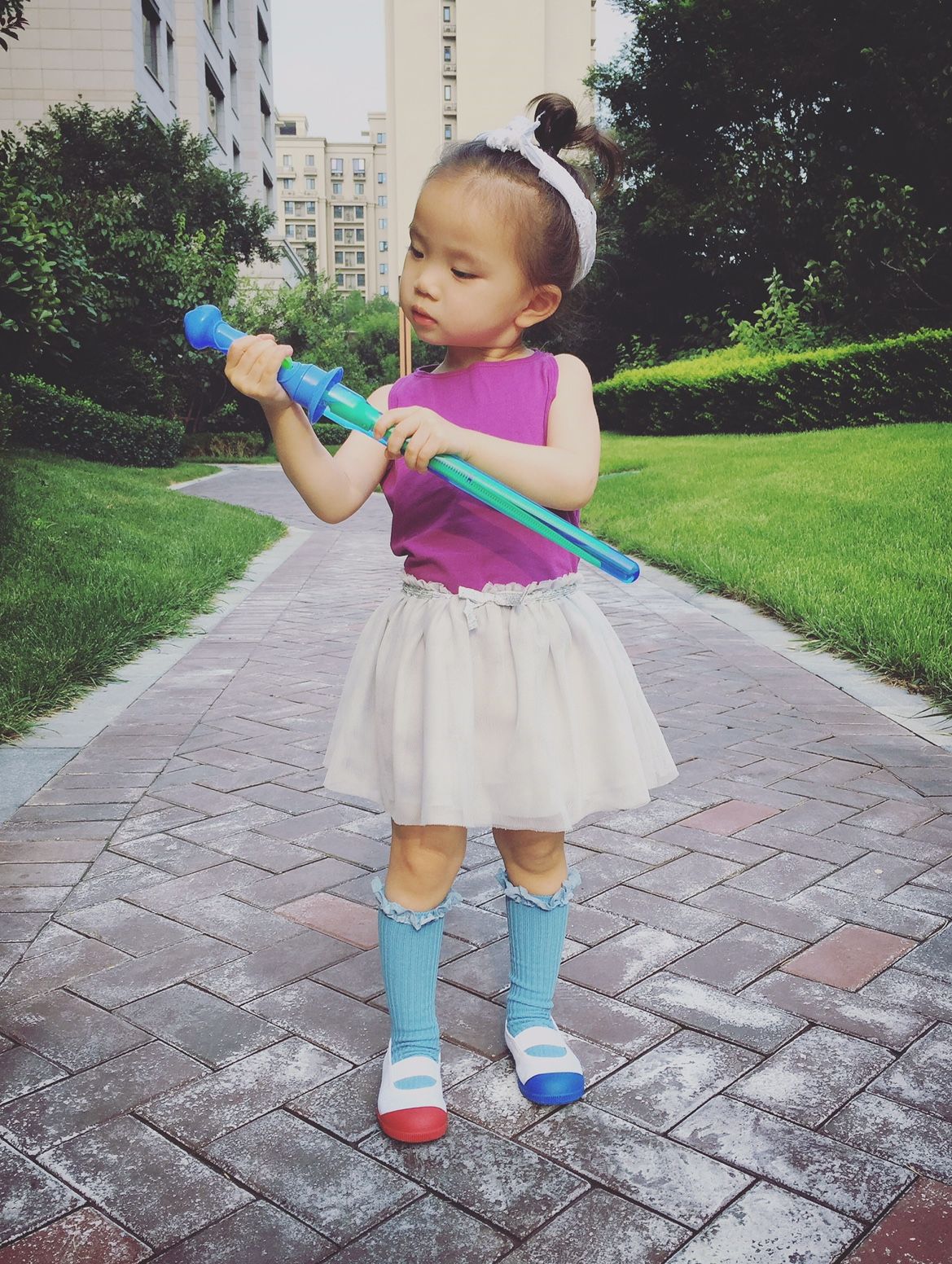 又到了一年一度童装清仓季,童装清仓海外