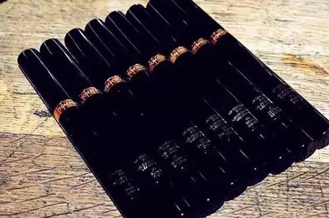 看了2018大牌的秋冬彩妆新品,2018秋冬彩妆必入合集