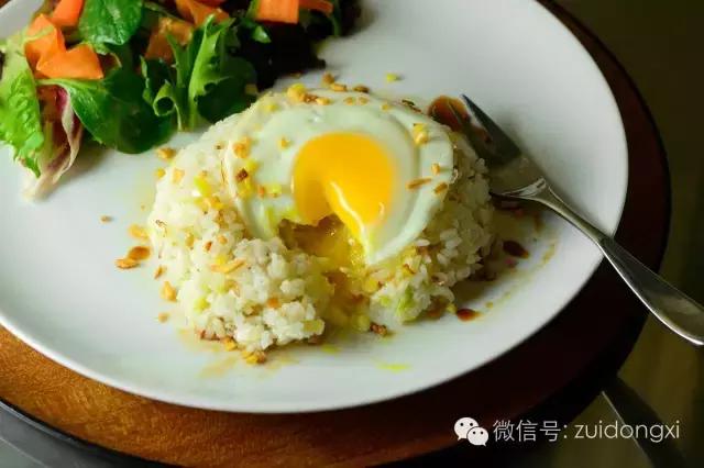 用煎蛋锅煎蛋真是仪式感满满,怎样用煎蛋锅煎蛋不糊又熟透