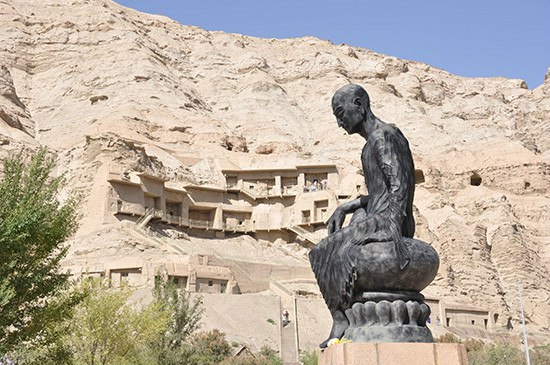 超多美图慎入！开神车，走丝路，这些不可思议的美景就在中国！