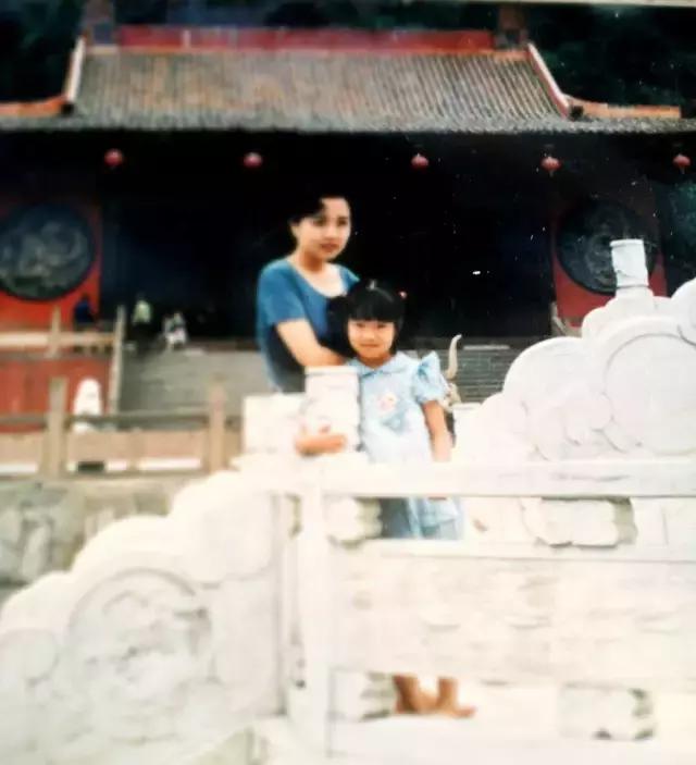 我的妈妈，一个散户妈妈