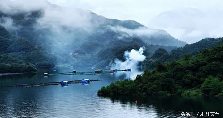 淡淡清江，记忆深九重