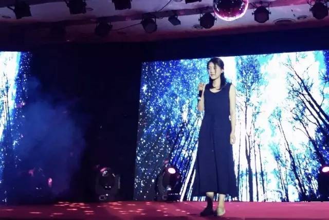 校红|浙江工业大学陈晓雨-音乐、外语、还有世界和平!