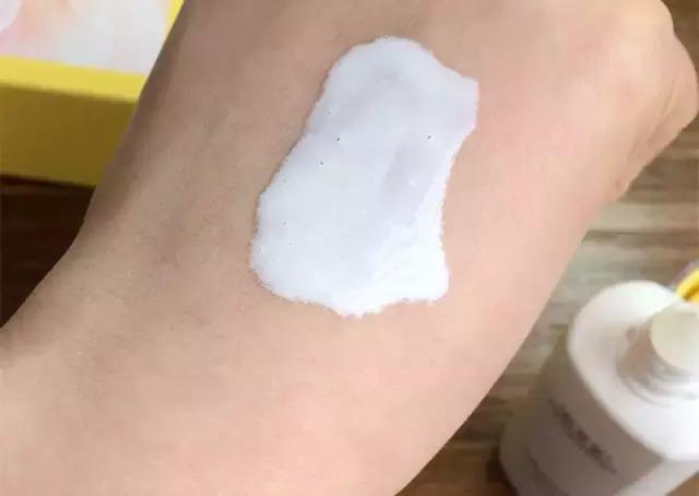 绵阳·街尚涂了防晒霜还是晒的黢黑了，因为你不懂这些...