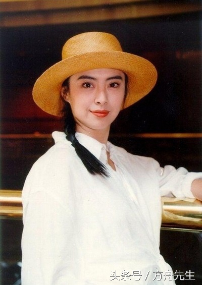 她曾和李小龙是荧幕情侣,香港上世纪女明星