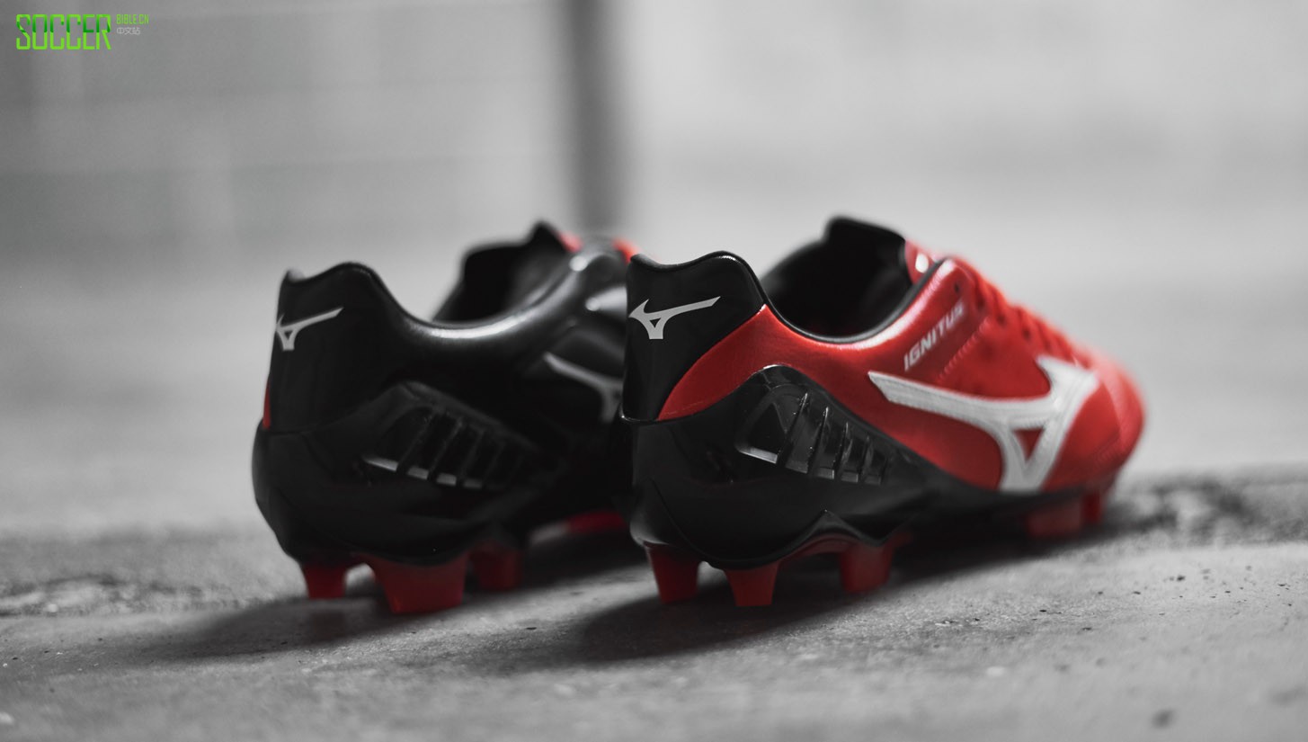 美津浓新锐ag金色足球鞋测评,美津浓足球鞋neo4最新配色