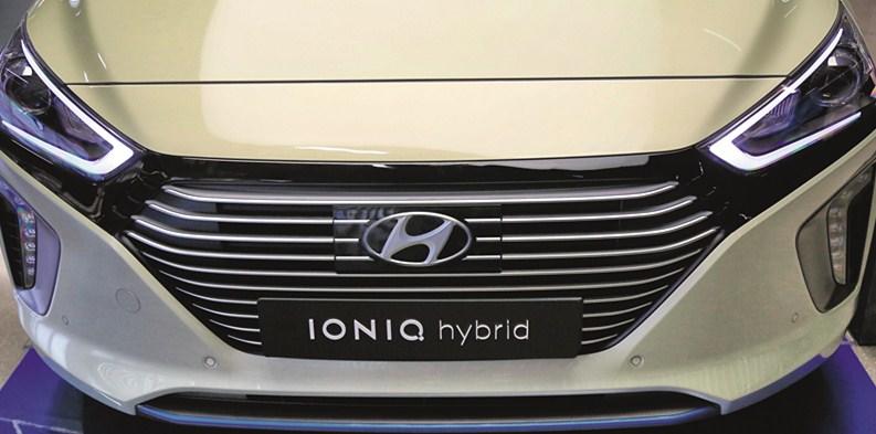 索纳塔九代2.0混动领先版,北京现代第九代索纳塔试驾