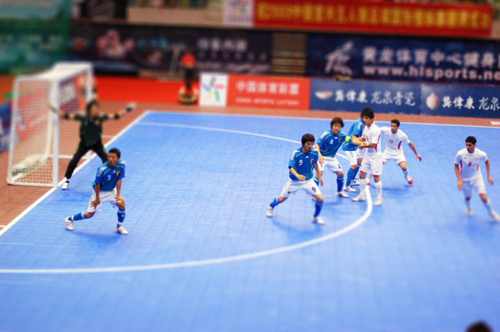 五人制无球跑位技巧,五人制大点球怎么踢