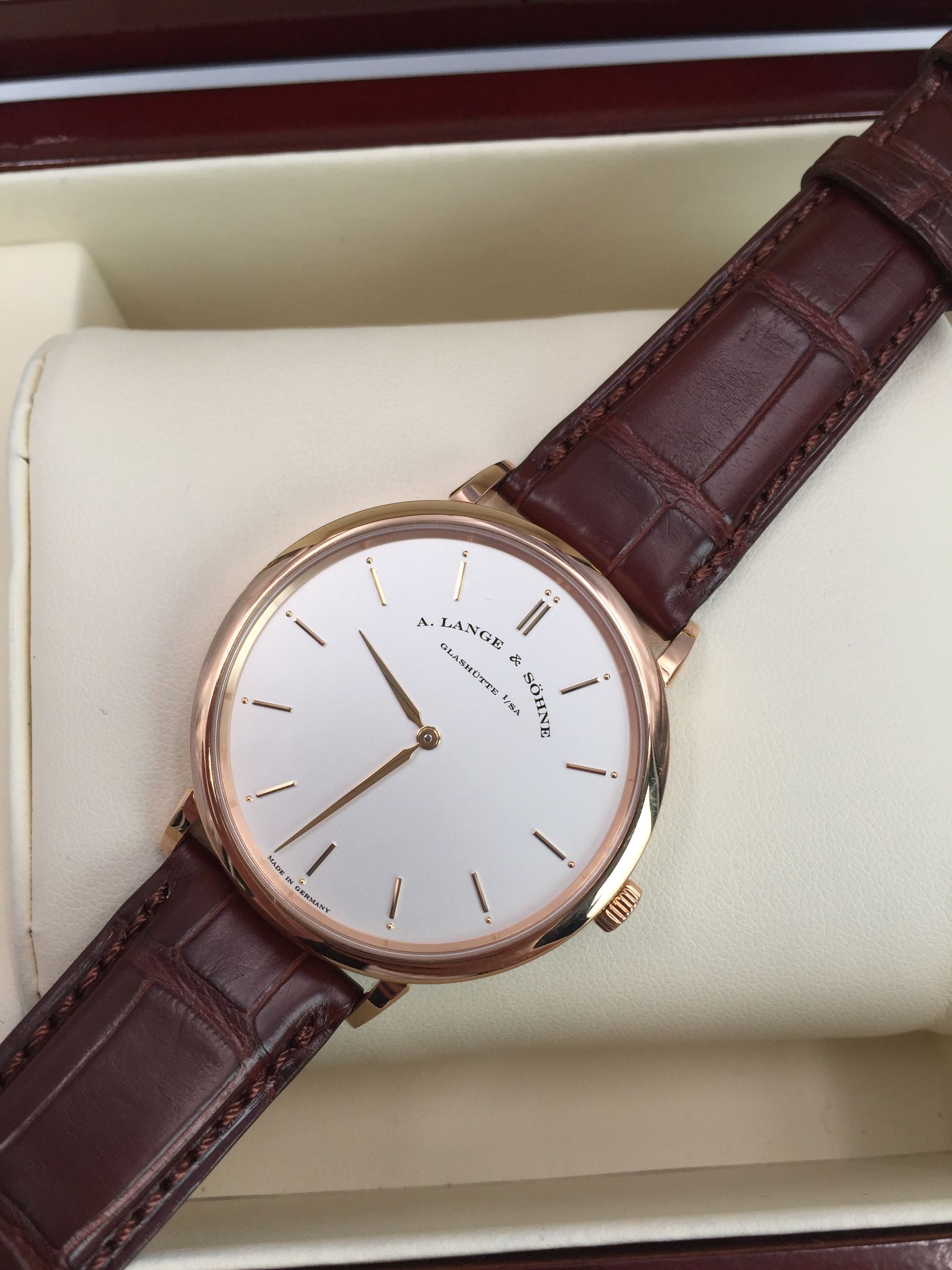 半价买劳力士,半价买戒指