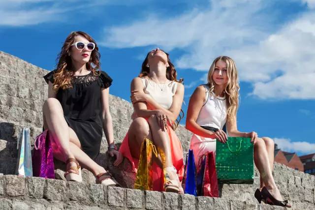 攻略｜英镑下跌，唤醒衣橱，速度去伦敦买买买