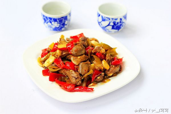 鸡杂焯水后怎么做,鸡杂怎么做才会最好吃