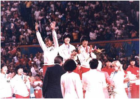 无敌铿锵玫瑰,中国女排铿锵玫瑰mv